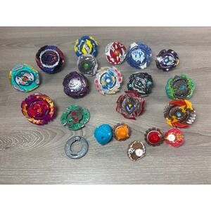 Beyblade Lot 18 Spinning Tops Battle Tops Accessories Toy Kids